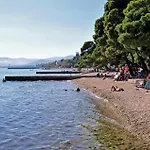 بيت للعطل Holiday Home Kastel Kambelovac 11 *