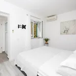 بيت للعطل Holiday Home Kastel Kambelovac 11